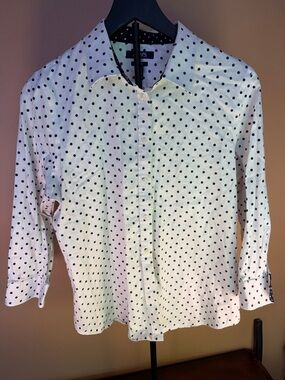 Chaps White Button-Down Shirt with Black Polka Dots